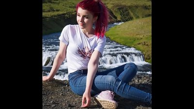 Gbiyanju lati ma ṣe pẹlu Streamer Olyasha 1080p (Metronome)